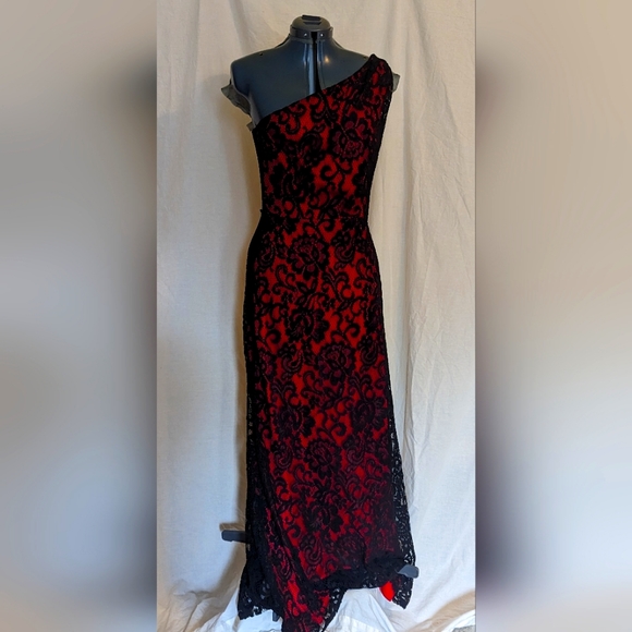 Vivian Diamond Formal Dress - Picture 6 of 6